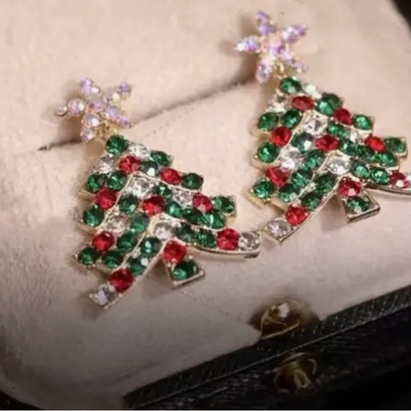NWT CHRISTMAS TREE STUD EARRINGS #2 #d - Picture 1 of 3